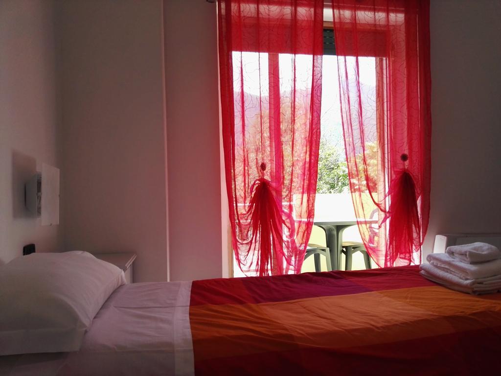 Hotel Paradise Bruzolo エクステリア 写真